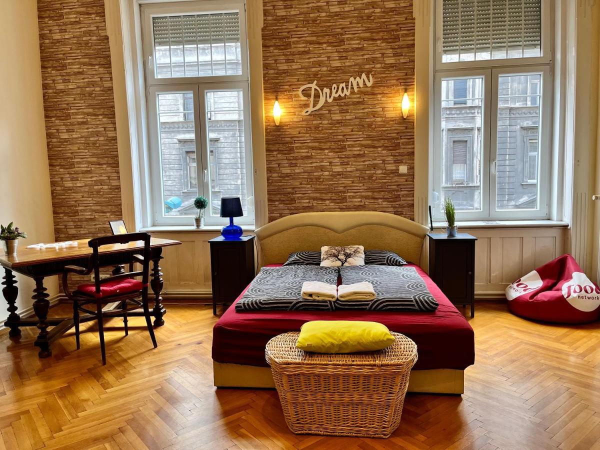 Zen Hostel By Central Market