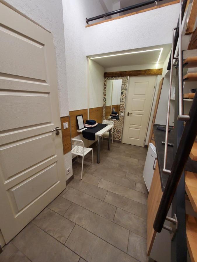 Economy Rooms And Apartments