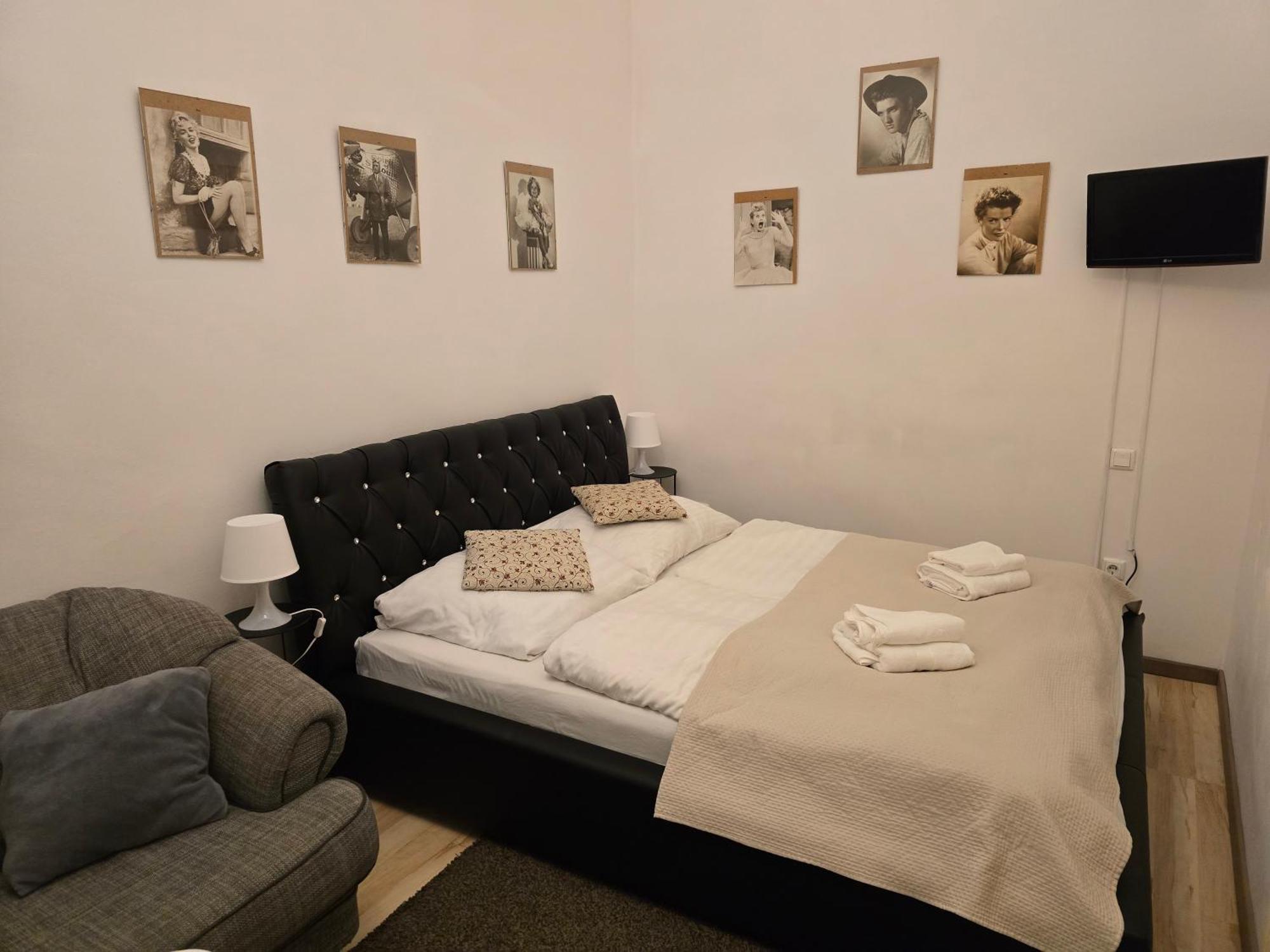 Budapest B&B Bed And Breakfast