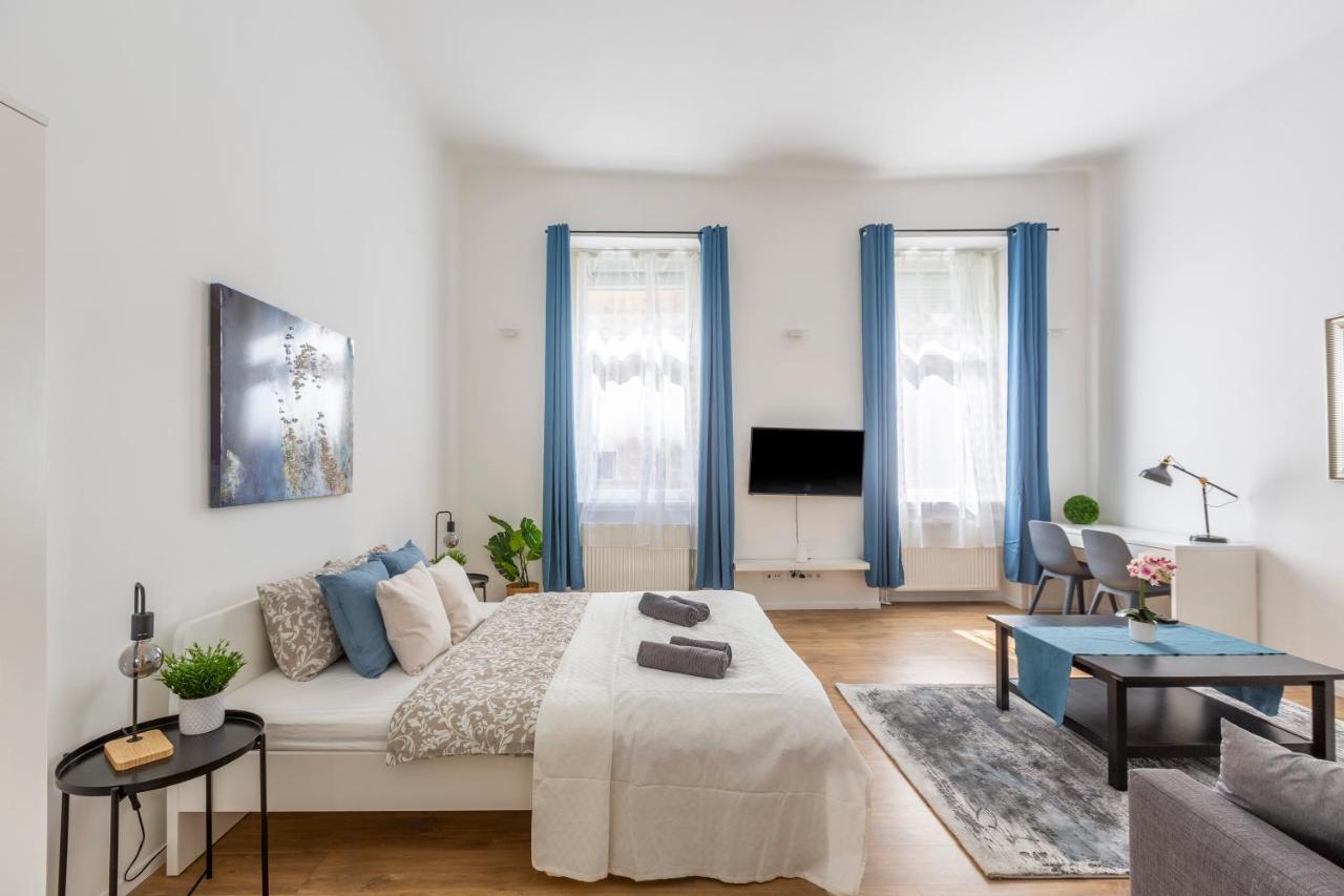 Exclusive Central Home With Sauna Next To The New York Cafe
