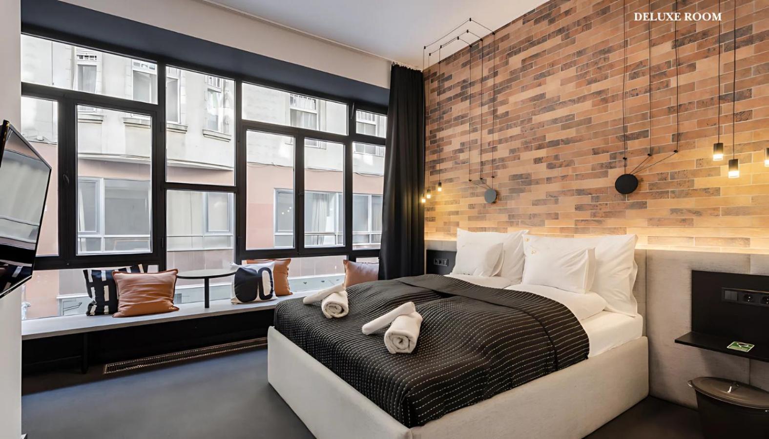 Vaci Loft Suites