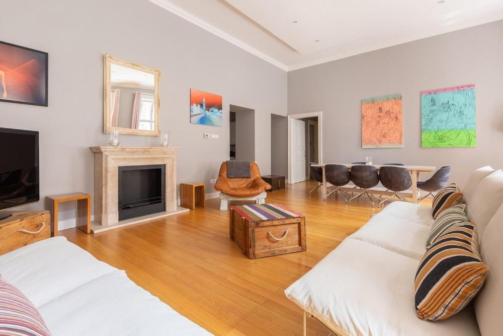 The Living Quarters Apartment - Budapest