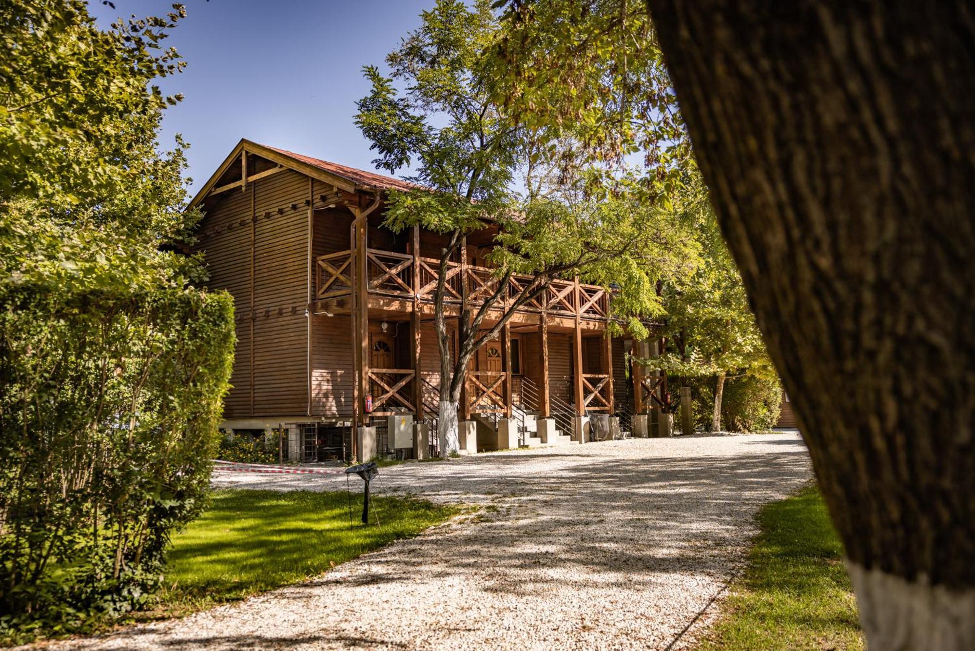 Arena Kemping & Vendeghaz Hotel - Budapest