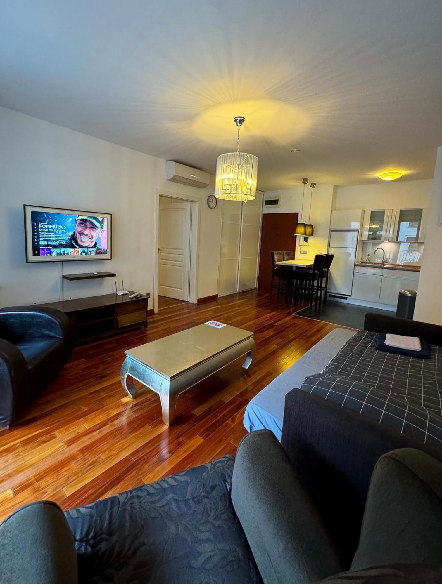 Midtown Apartments - Easy Check-In&Parking