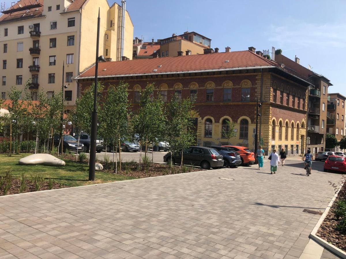 Season Hostel 2 - Budapest
