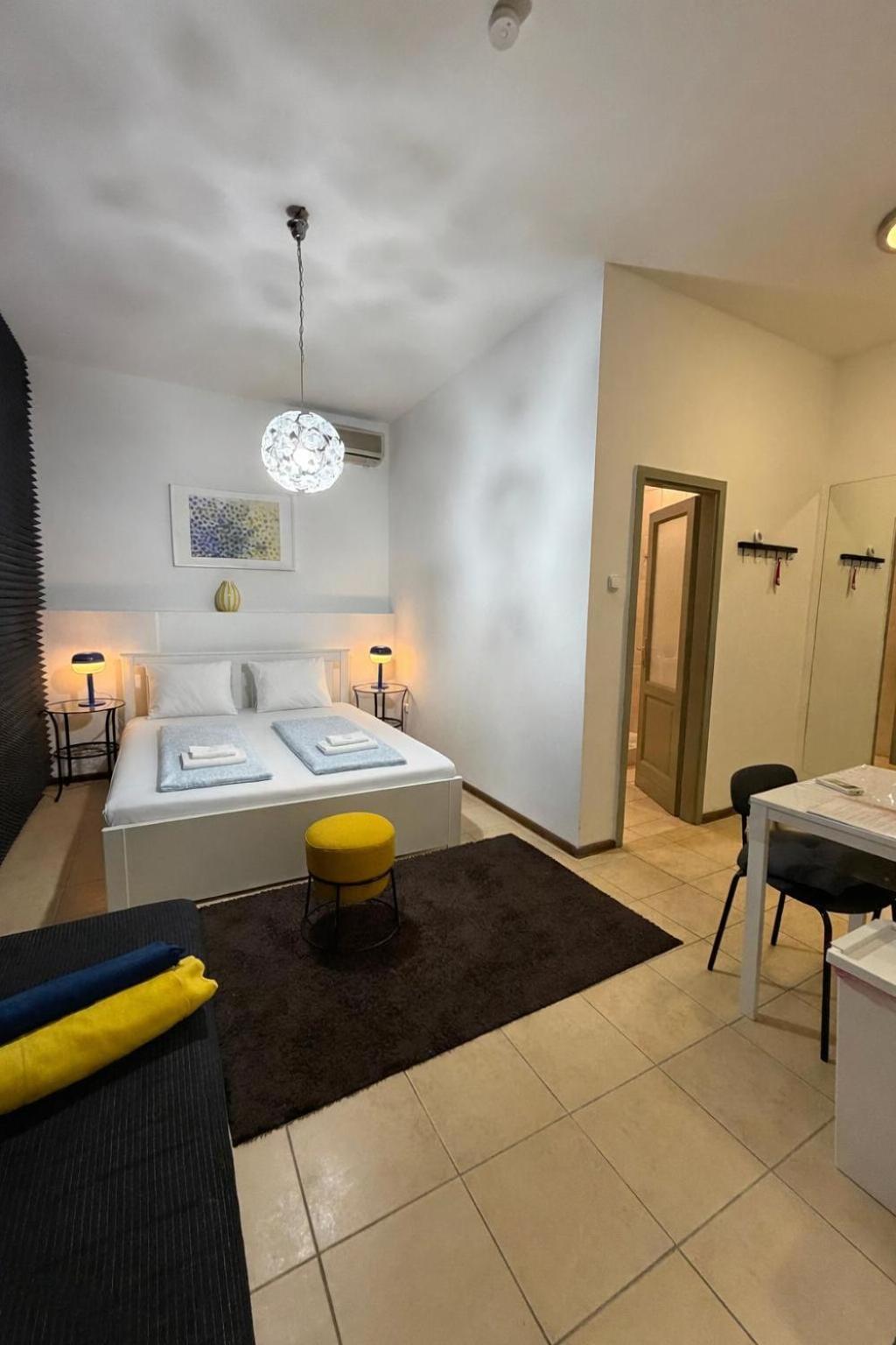 Panzio Apartments